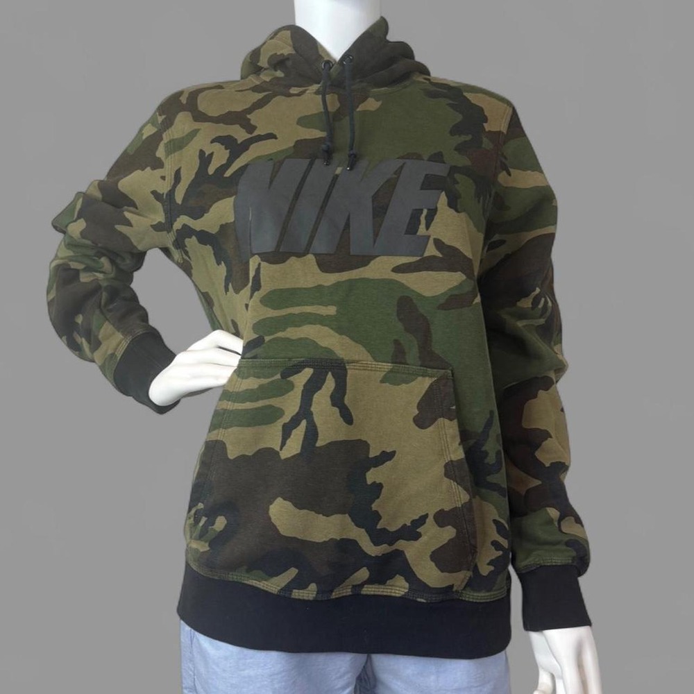 Nike Camo Hoodie Size M